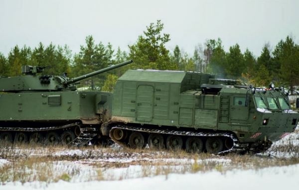 Заместителю министра обороны РФ Алексею Криворучко продемонстрировали новые комплексы вооружения
