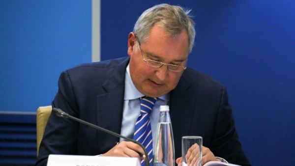 Рогозин обратился к «олигархам-миллиардерам» после полёта Брэнсона