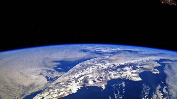 СМИ: в космос вывели первый спутник, созданный специалистами с Маврикия