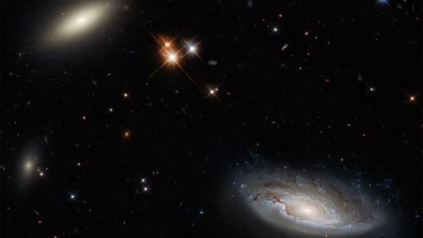Дуэт двух галактик показали на впечатляющем фото